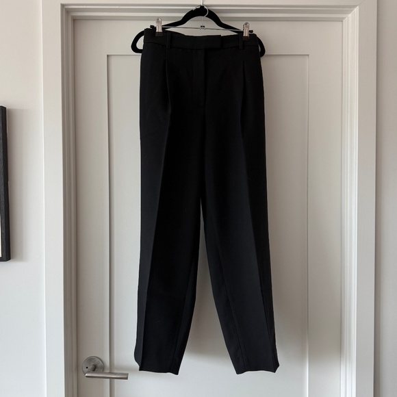 Abercrombie Ankle Grazing Tapered Pants - Black, Long Length - Picture 2 of 4
